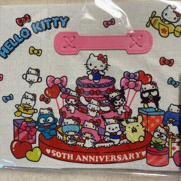 Hello Kitty and friends gift basket Sanrio storage bin organizer laundry plush - Picture 4 of 6